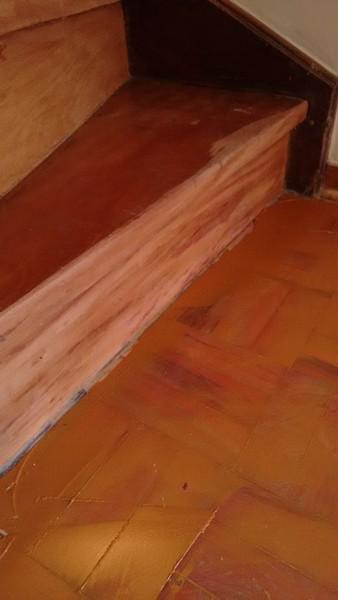 Raspagem em piso de taco de madeira sem pó